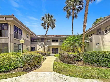 $220,000 | 2650 Countryside Boulevard, Unit E103, Clearwater, FL 33761