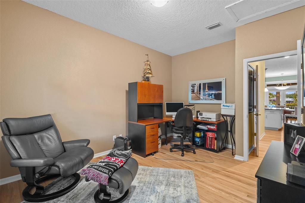 2314 North Riverside Drive Tampa, FL 33602 - Photo 15 of 74