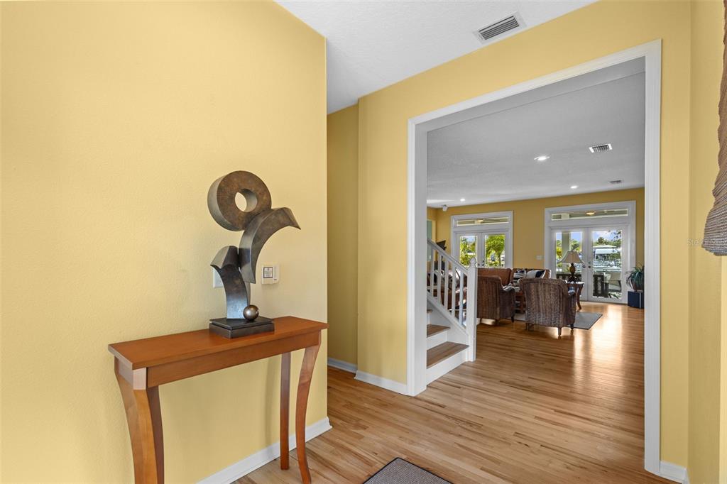 2314 North Riverside Drive Tampa, FL 33602 - Photo 8 of 74