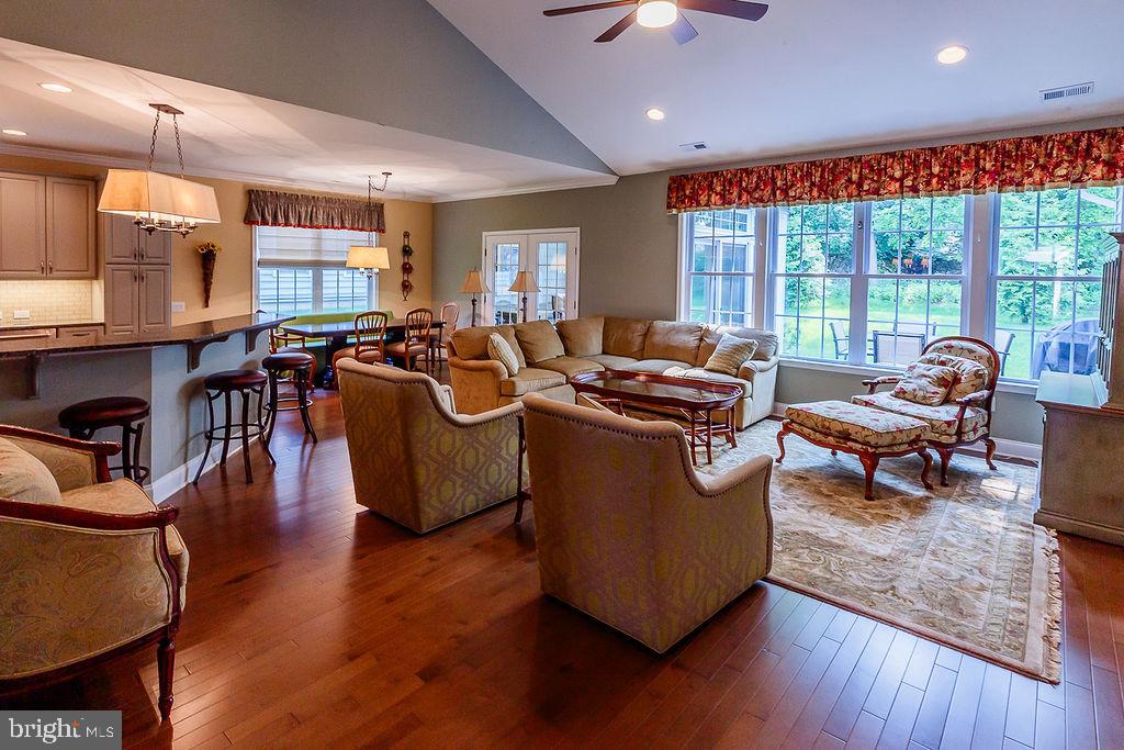 1069 Resolution Drive Bethlehem, PA 18017 - Photo 15 of 58 Gallery Image 15