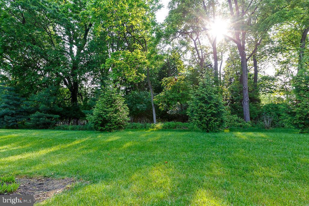 1069 Resolution Drive Bethlehem, PA 18017 - Photo 7 of 58 Gallery Image 7
