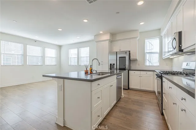 $589,988 | 12800 Watt Lane, Unit D, Sylmar, CA 91342