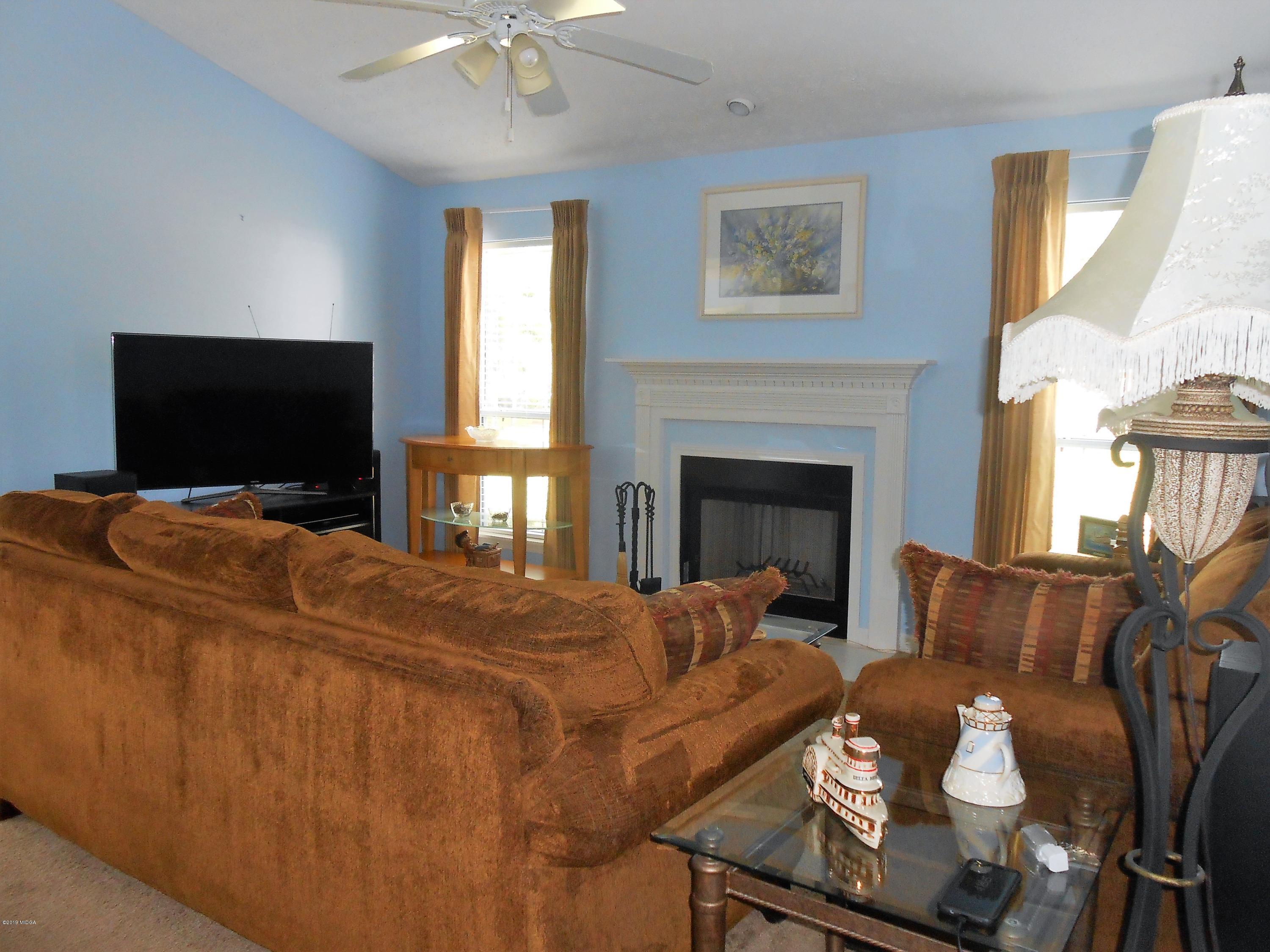 206 Apple Valley Road Macon, GA 31217 - Photo 3 of 15 Apple Valley 3