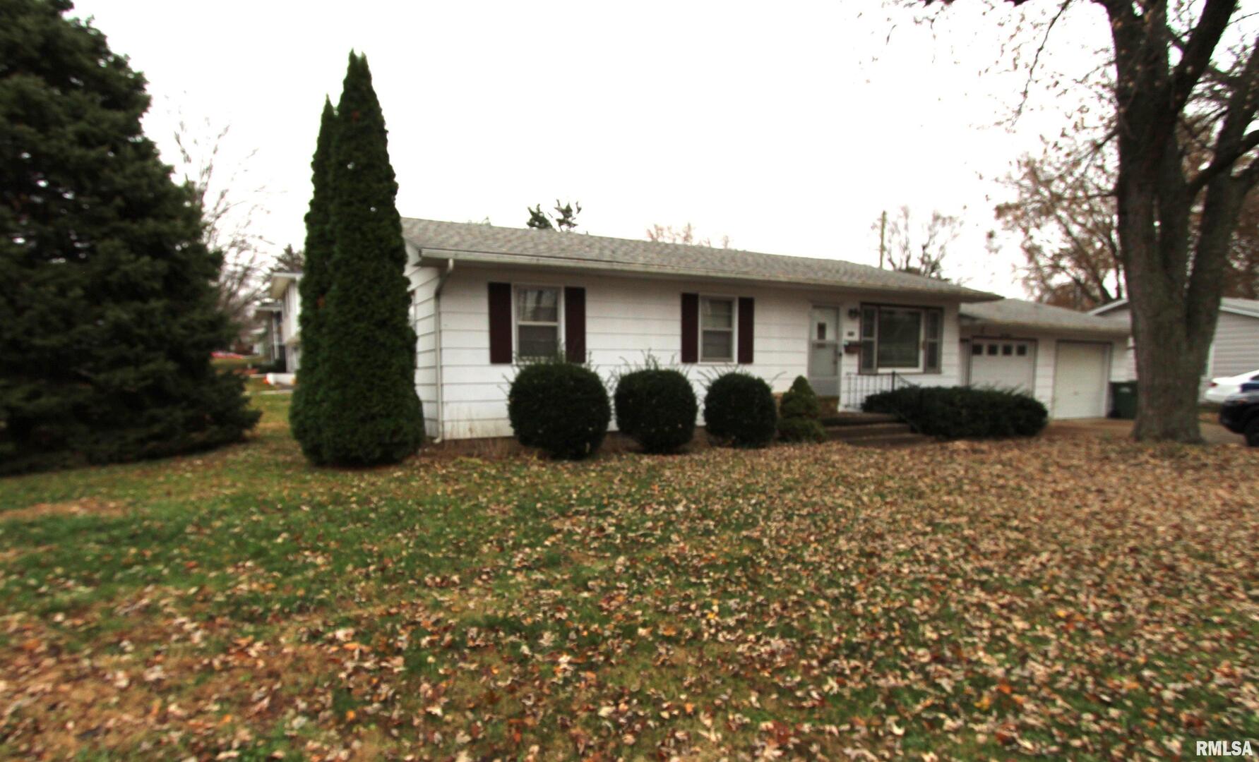 415 North 12th Street Clinton, IA 52732 - Photo 1 of 16 Gallery Image 1