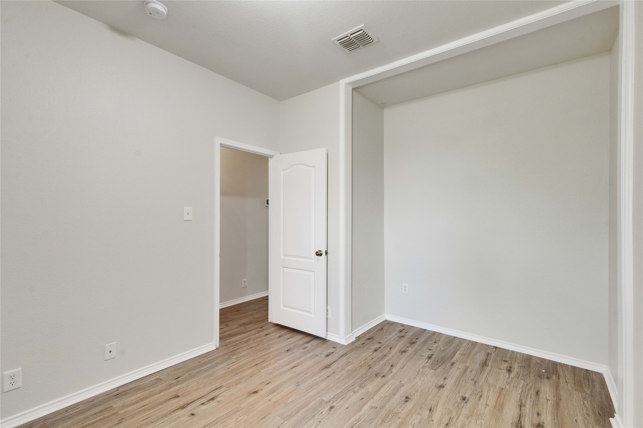 521 New Country Road Kyle, TX 78640 - Photo 13 of 37 Gallery Image 13