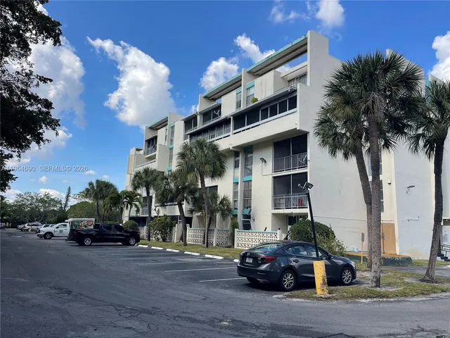 $1,400 | 2017 Northwest 46th Avenue, Unit A308, Lauderhill, FL 33313