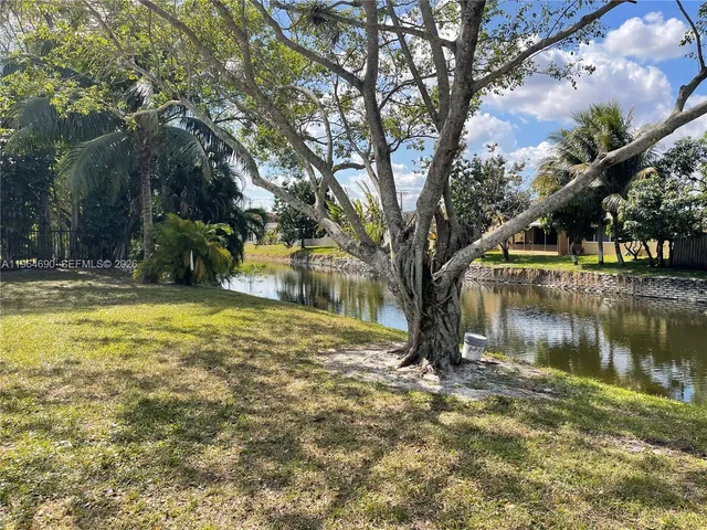 $1,400 | 2017 Northwest 46th Avenue, Unit A308, Lauderhill, FL 33313