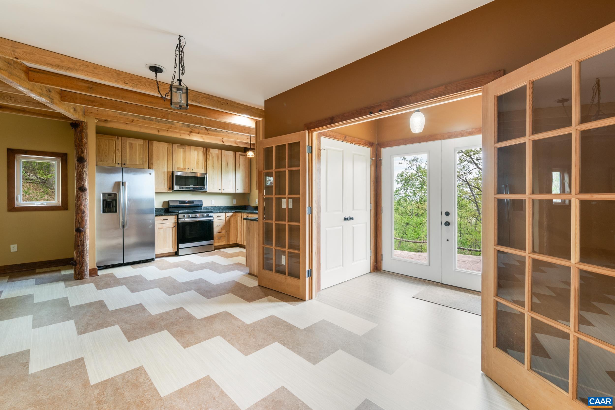 407 Farmview Road Stanardsville, VA 22973 - Photo 11 of 58