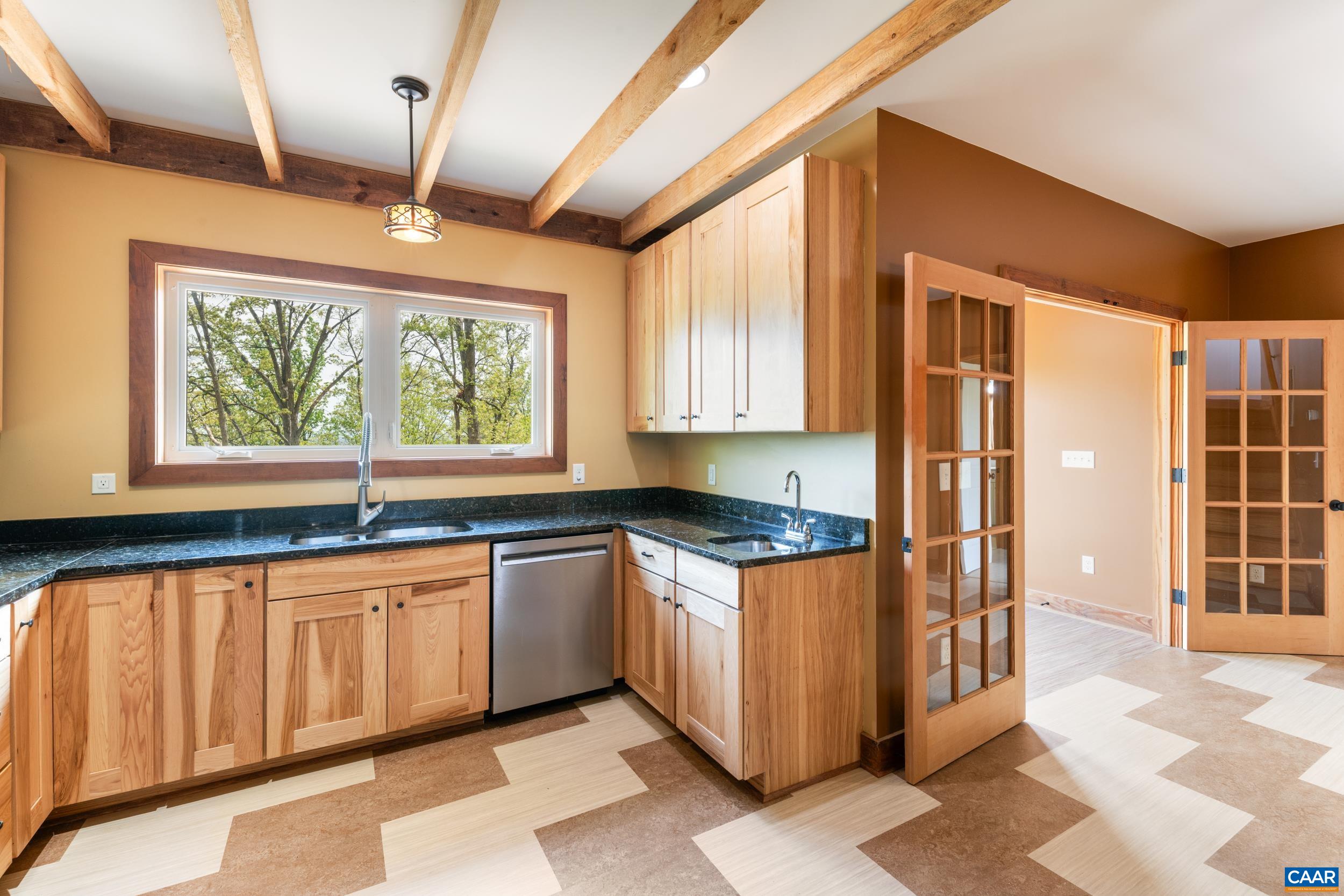 407 Farmview Road Stanardsville, VA 22973 - Photo 12 of 58