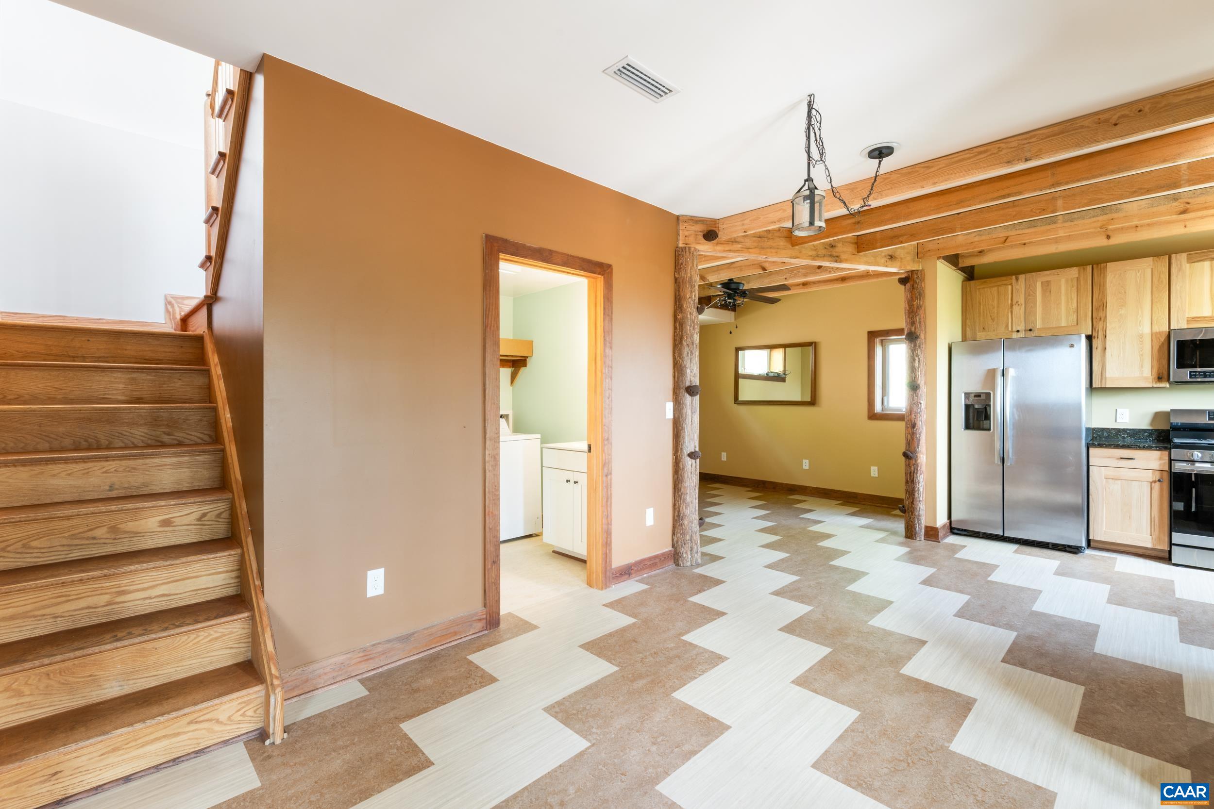 407 Farmview Road Stanardsville, VA 22973 - Photo 13 of 58