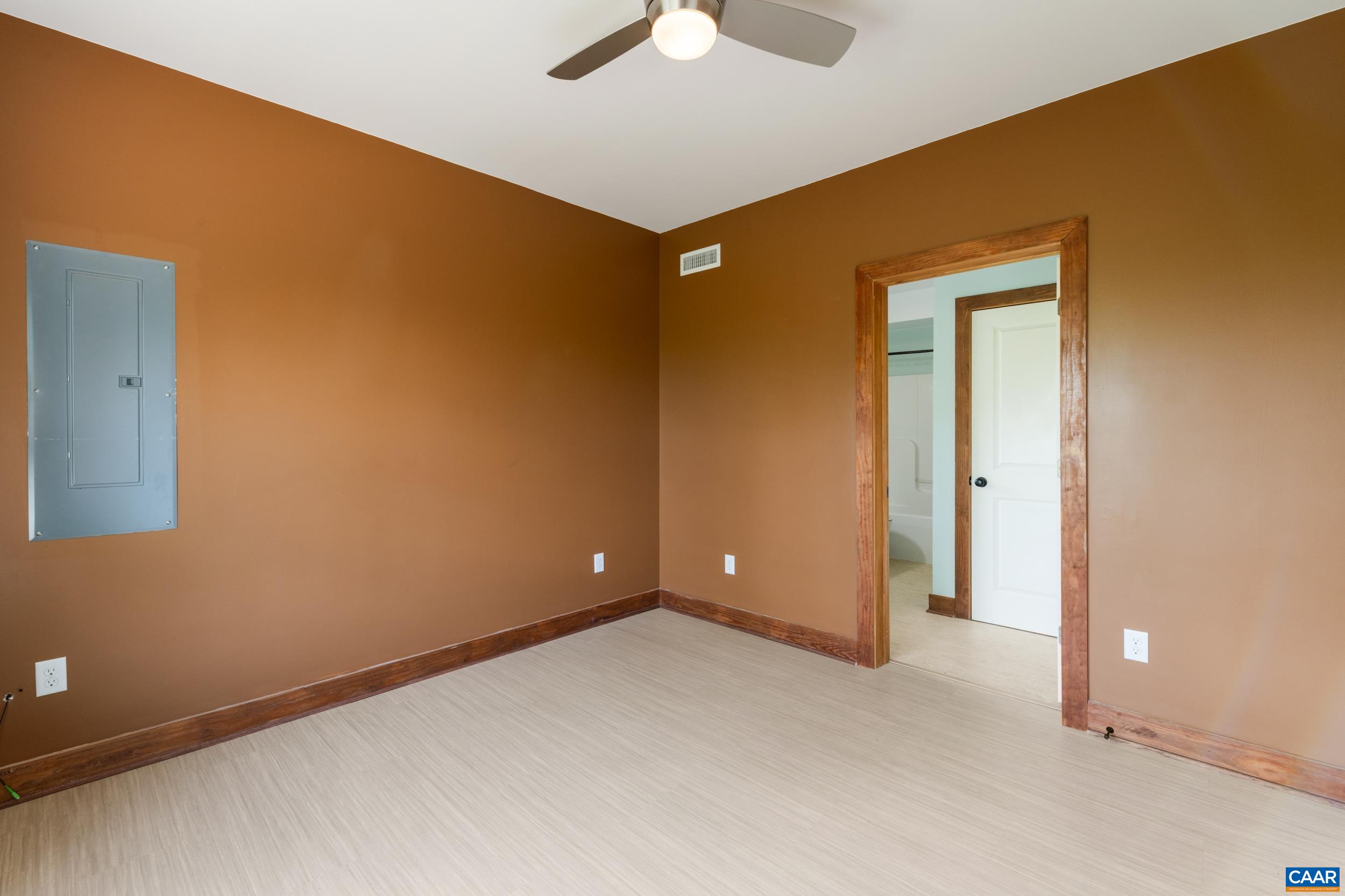 407 Farmview Road Stanardsville, VA 22973 - Photo 24 of 58