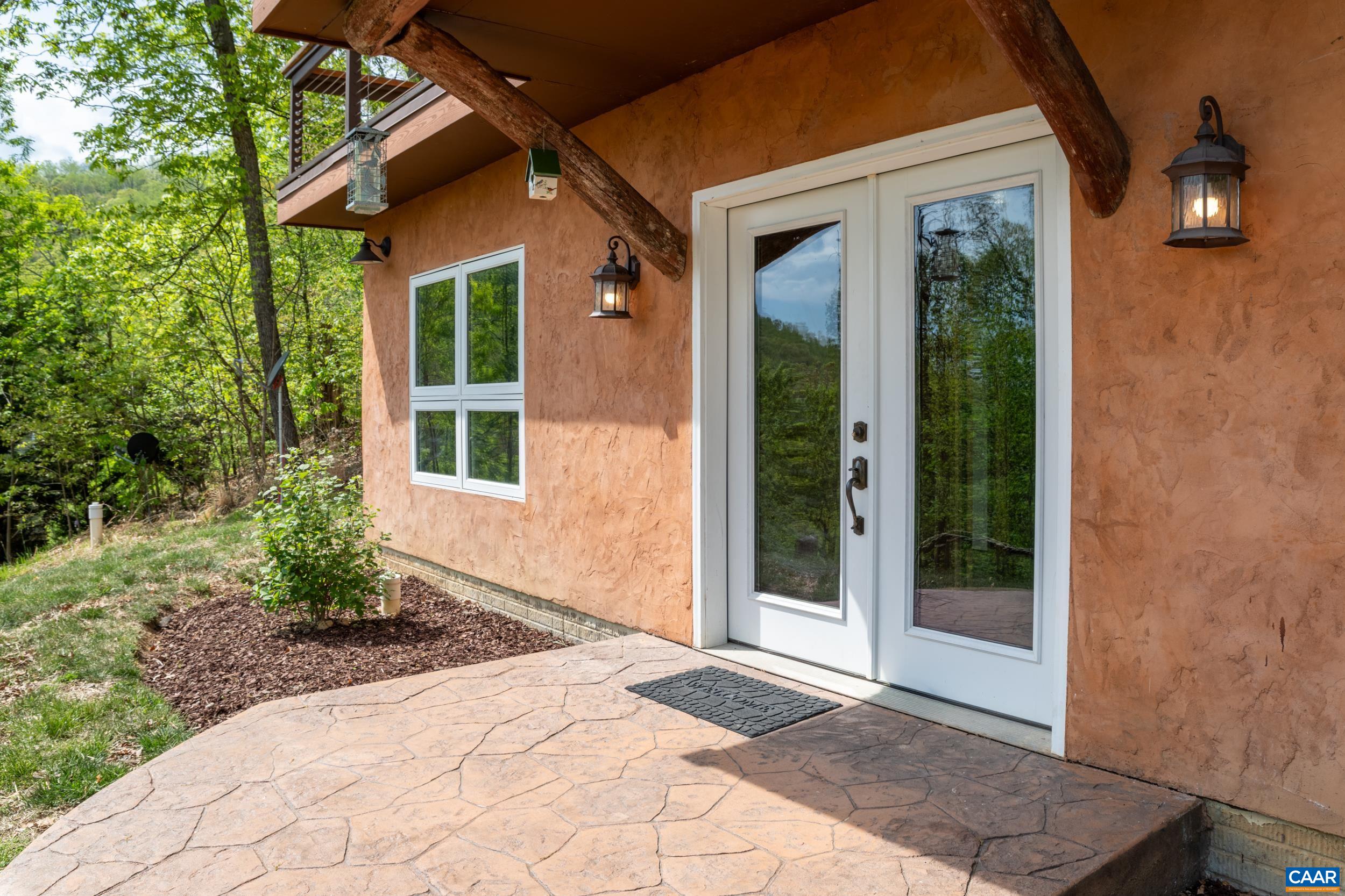 407 Farmview Road Stanardsville, VA 22973 - Photo 3 of 58