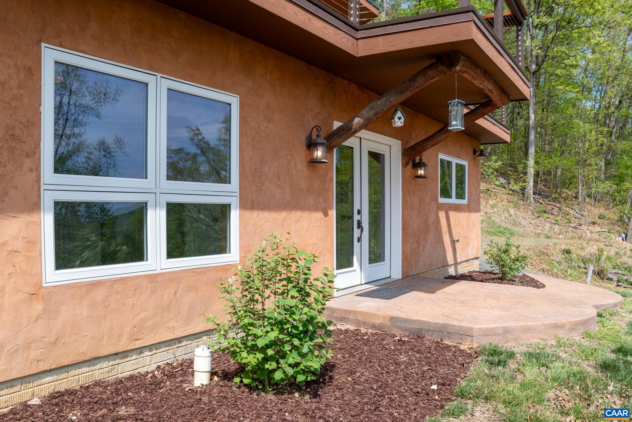 407 Farmview Road Stanardsville, VA 22973 - Photo 4 of 58