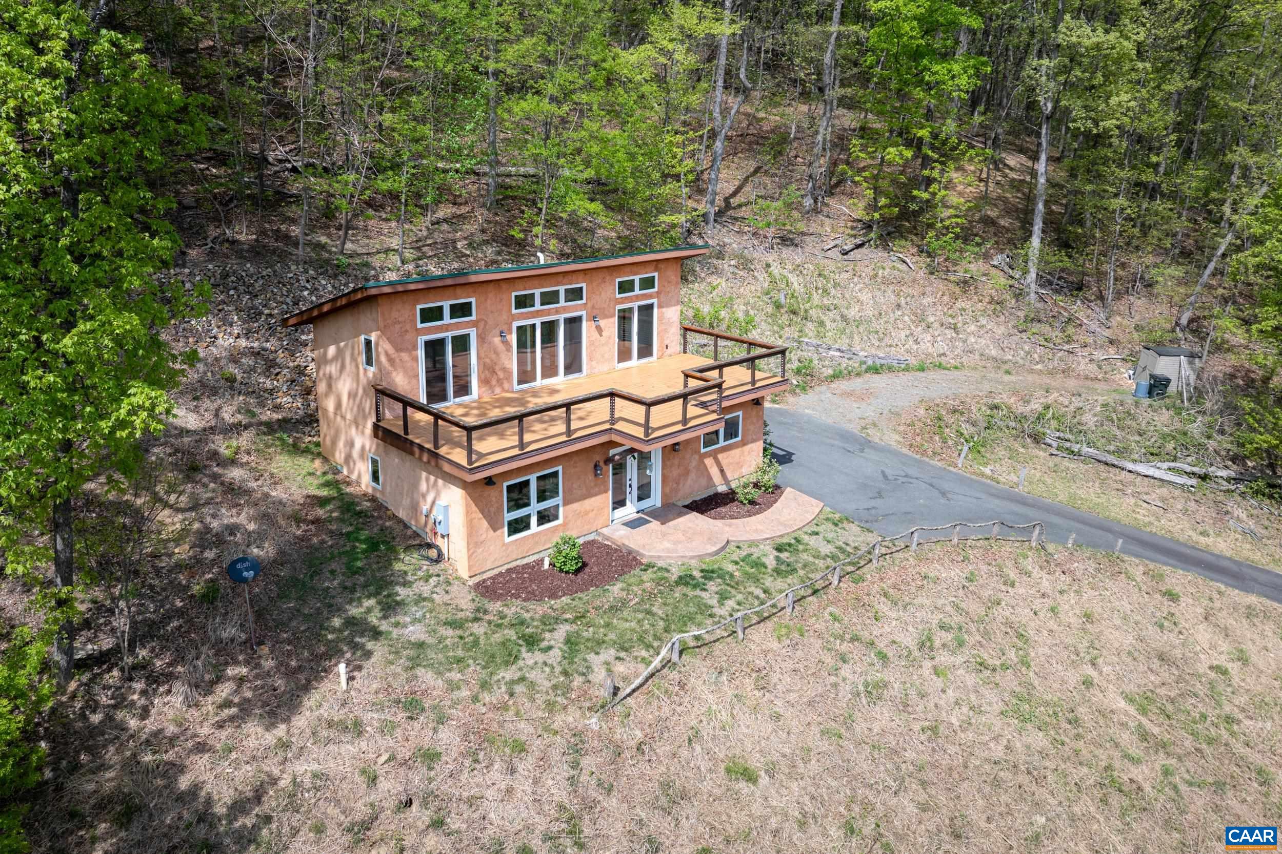 407 Farmview Road Stanardsville, VA 22973 - Photo 6 of 58