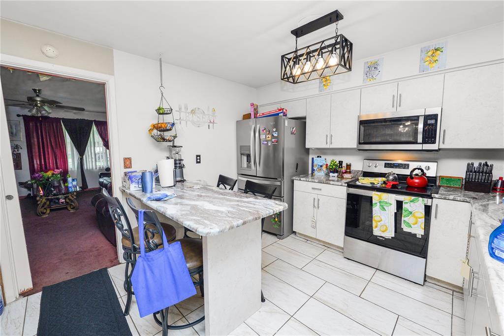 2714 Morgan Combee Road Lakeland, FL 33801 - Photo 9 of 30 Gallery Image 9