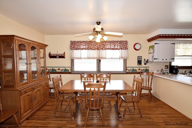 1176 Ridgeway Drive Elgin, IL 60123 - Photo 8 of 21