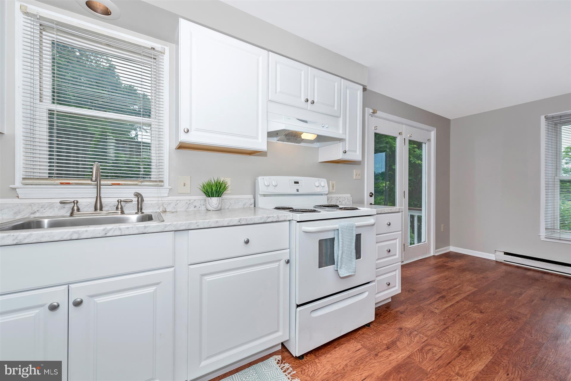 1510 Ballenger Creek Rd Point Point of Rocks, MD 21777 - Photo 3 of 30 Kitchen