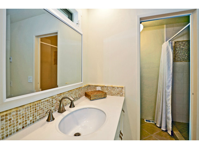 552 Bean Creek Road, Unit 88 Scotts Valley, CA 95066 - Photo 18 of 25 a bathroom with a sink and a mirror