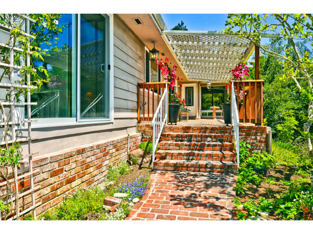 552 Bean Creek Road, Unit 88 Scotts Valley, CA 95066 - Photo 22 of 25 a view of entryway with a flower garden