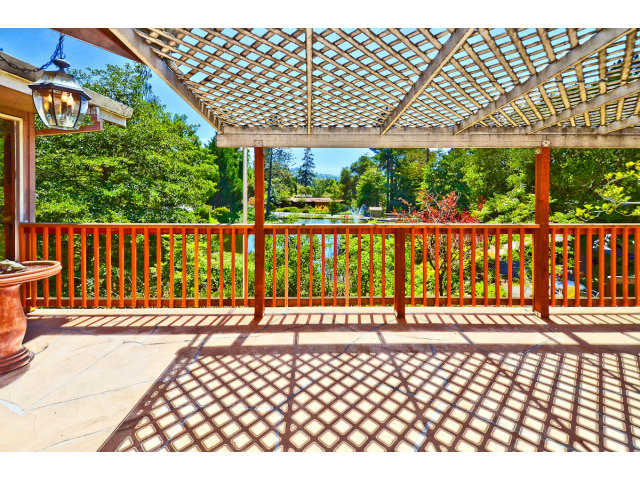 552 Bean Creek Road, Unit 88 Scotts Valley, CA 95066 - Photo 23 of 25 a street view from a balcony