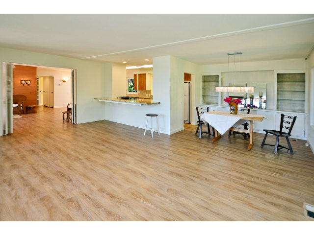 552 Bean Creek Road, Unit 88 Scotts Valley, CA 95066 - Photo 9 of 25 a living room with furniture and a wooden floor