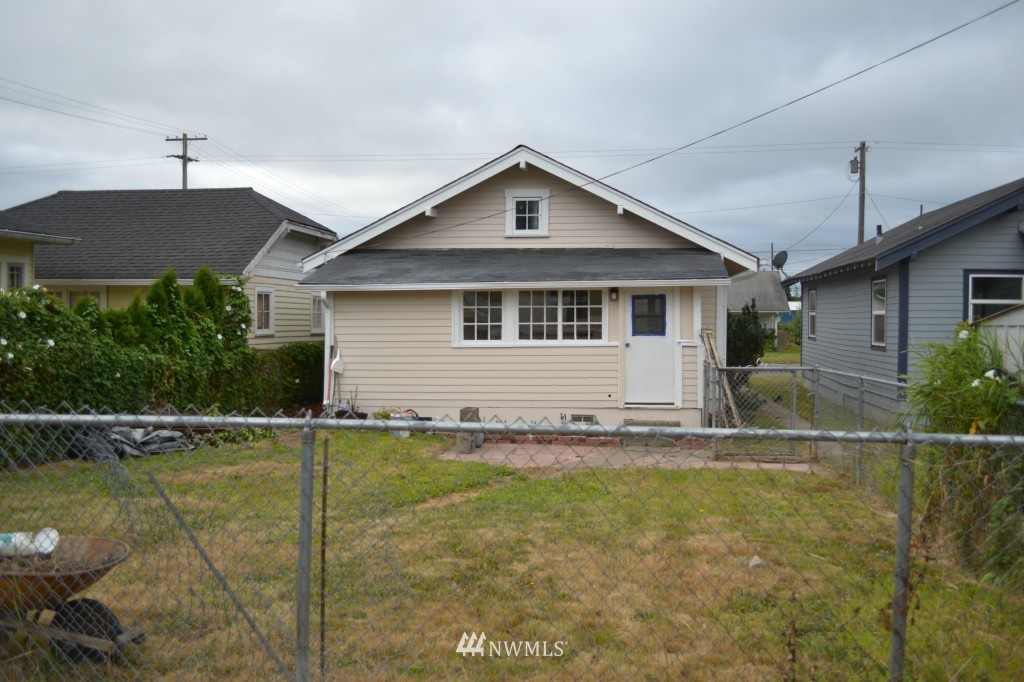 864 Southwest Cascade Avenue Chehalis, WA 98532 - Photo 8 of 9 Gallery Image 8