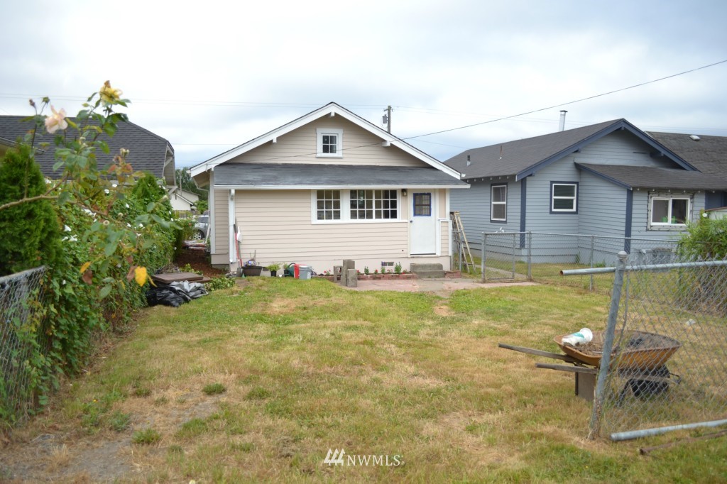 864 Southwest Cascade Avenue Chehalis, WA 98532 - Photo 9 of 9 Gallery Image 9