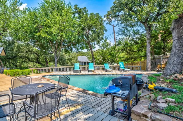 $364,500 | 2804 Oak Cliff Lane, Arlington, TX 76012
