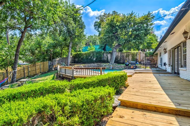 $364,500 | 2804 Oak Cliff Lane, Arlington, TX 76012