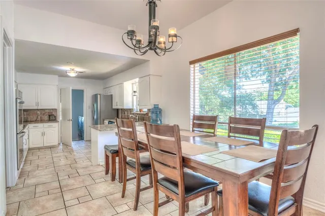 $364,500 | 2804 Oak Cliff Lane, Arlington, TX 76012