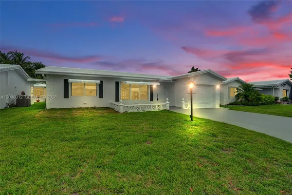 $379,900 | 240 Northwest 25th Court, Pompano Beach, FL 33064