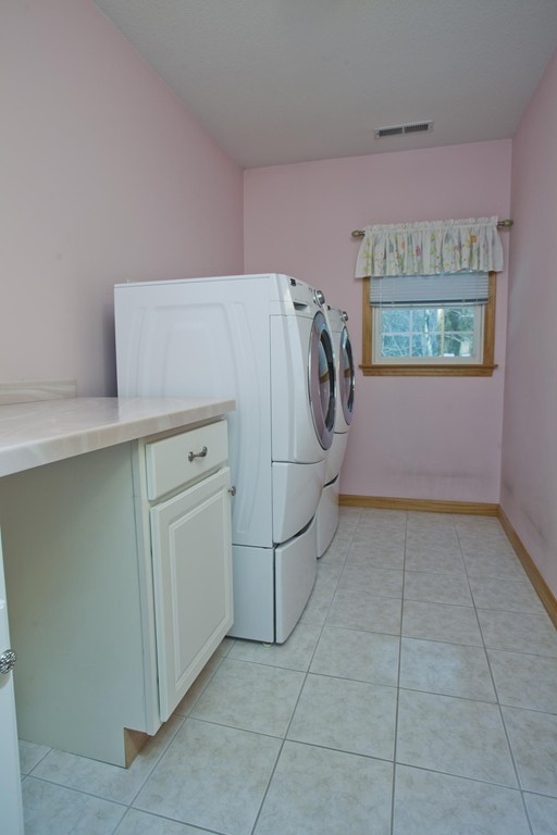 4 Bridle Path Wilbraham, MA 01095 - Photo 29 of 29 Gallery Image 29