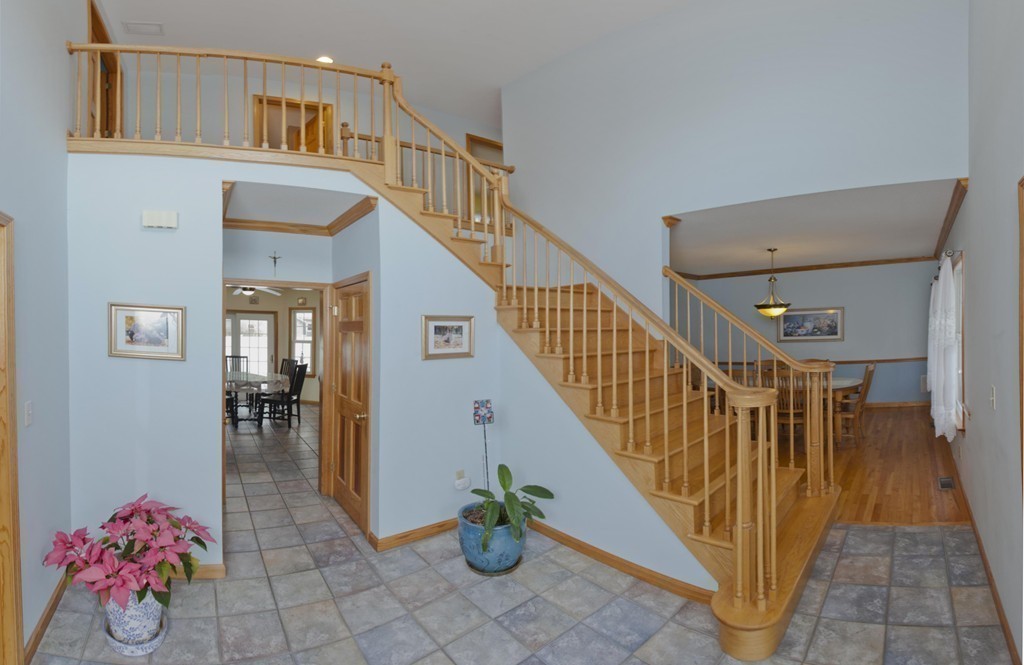 4 Bridle Path Wilbraham, MA 01095 - Photo 9 of 29 Gallery Image 9