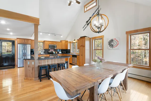 $824,000 | 5 White Tail Lane, West Dover, VT 05356