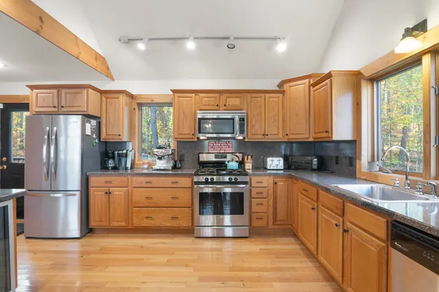 $824,000 | 5 White Tail Lane, West Dover, VT 05356