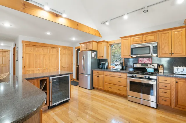 $824,000 | 5 White Tail Lane, West Dover, VT 05356