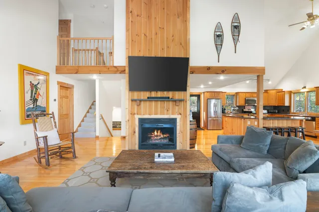 $824,000 | 5 White Tail Lane, West Dover, VT 05356