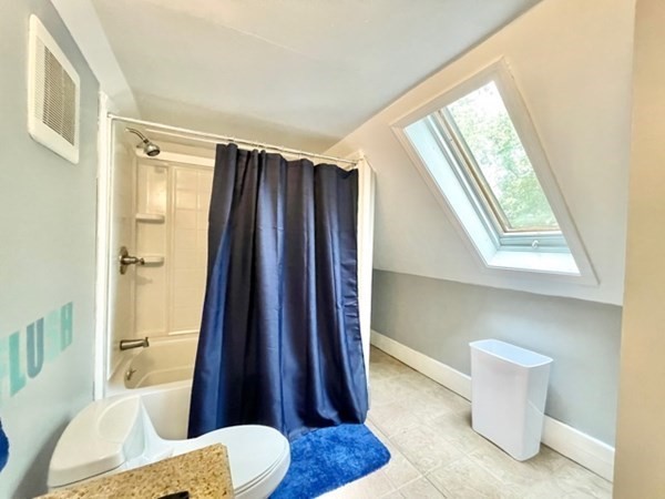 61 Keith Street Springfield, MA 01108 - Photo 8 of 17
