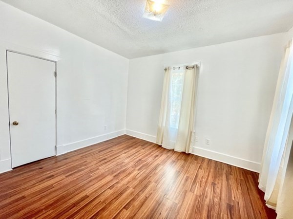 61 Keith Street Springfield, MA 01108 - Photo 9 of 17