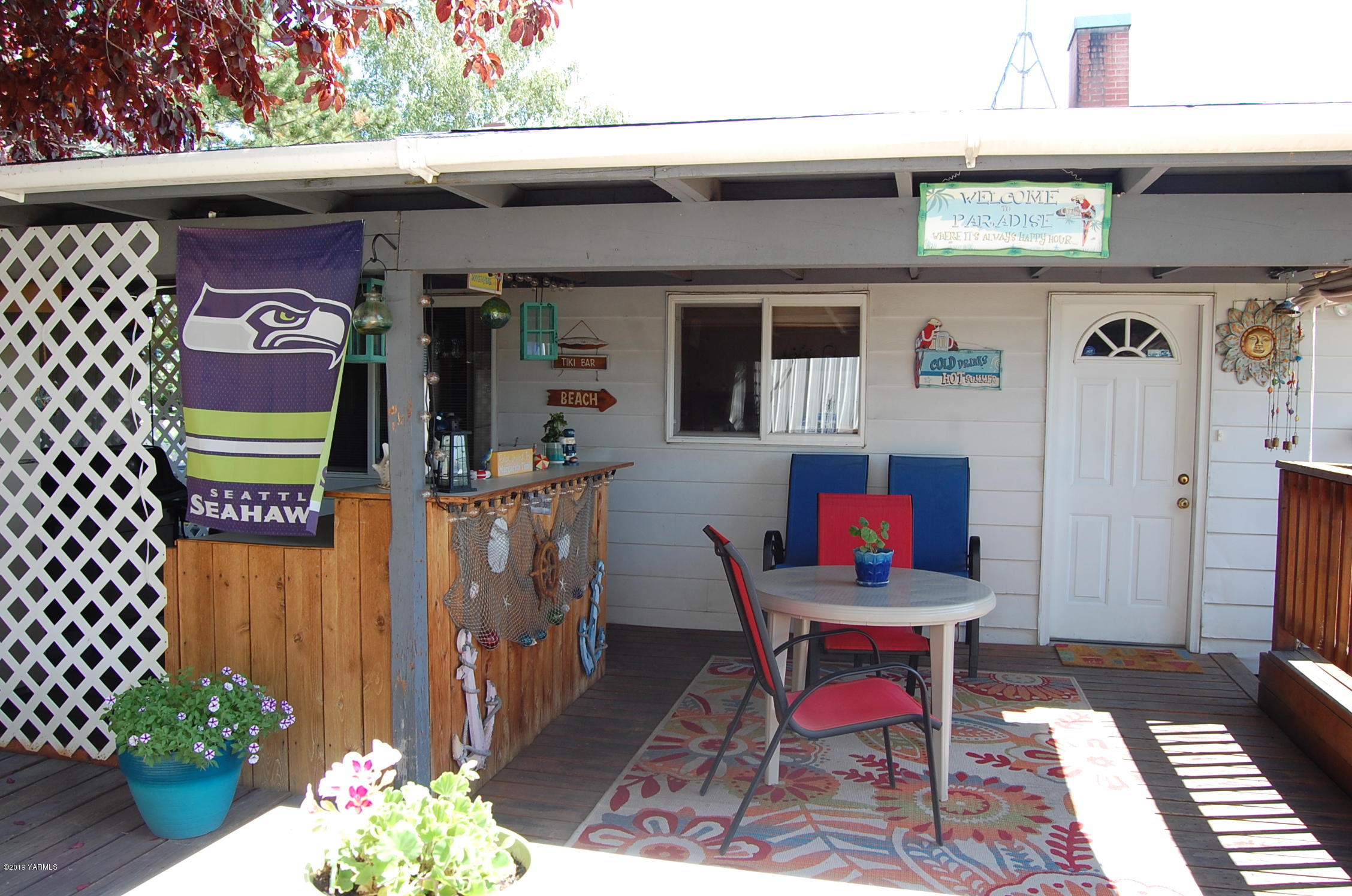 2710 Nelson Road Yakima, WA 98903 - Photo 20 of 30 a room with musical instruments