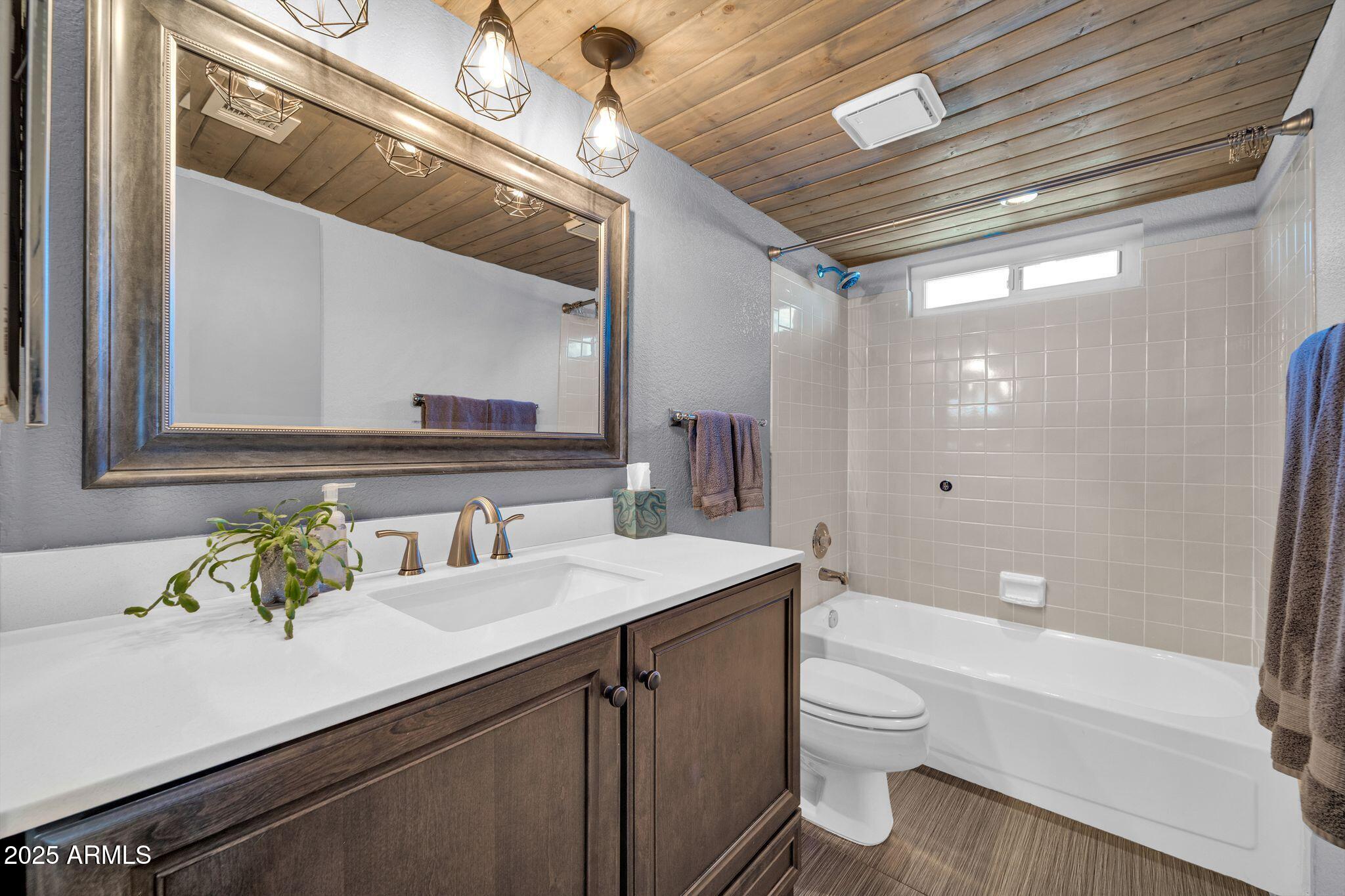3736 West Wagoner Road Phoenix, AZ 85308 - Photo 18 of 39 3736 W Wagoner Rd-18
