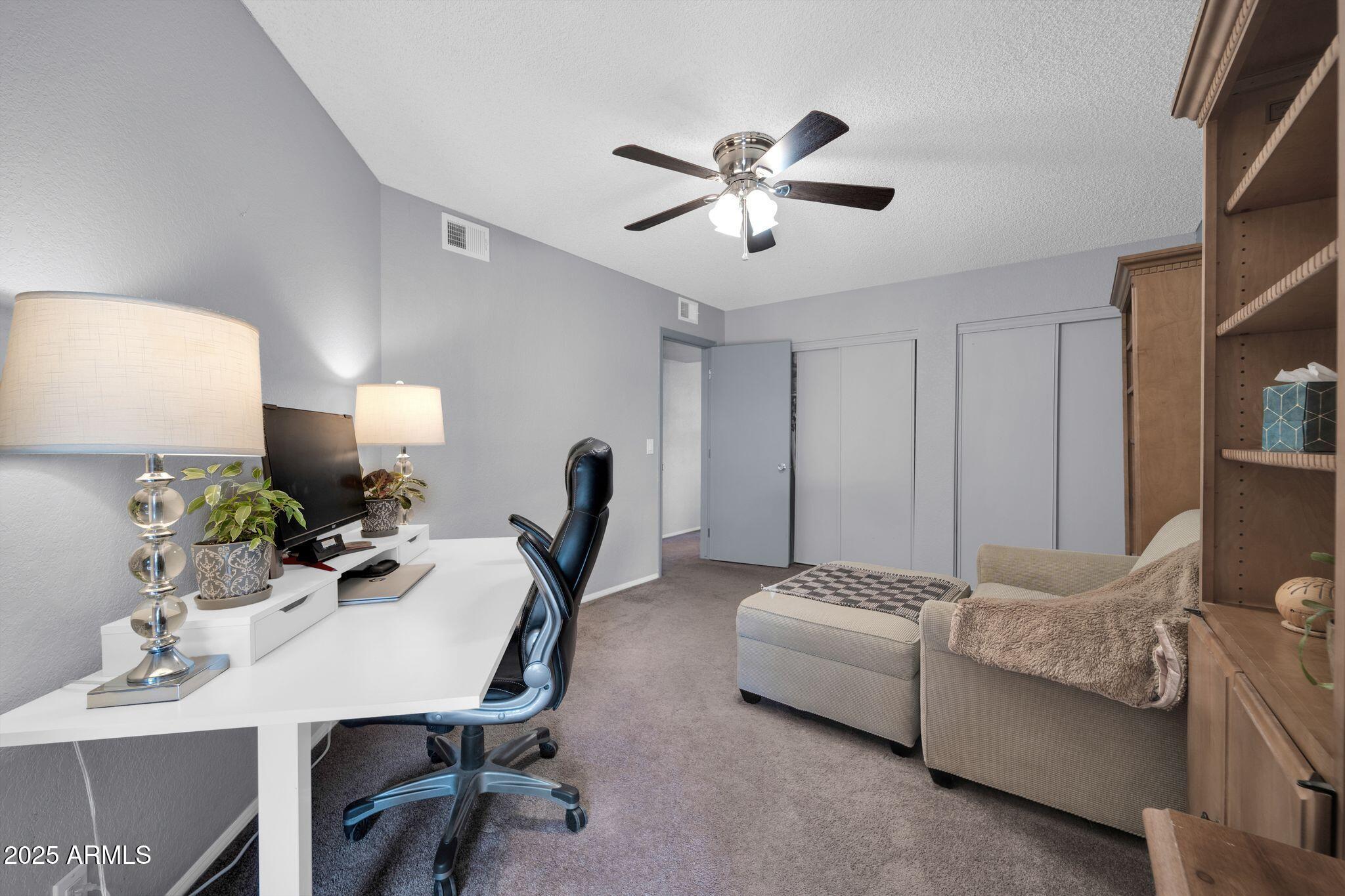 3736 West Wagoner Road Phoenix, AZ 85308 - Photo 20 of 39 3736 W Wagoner Rd-20