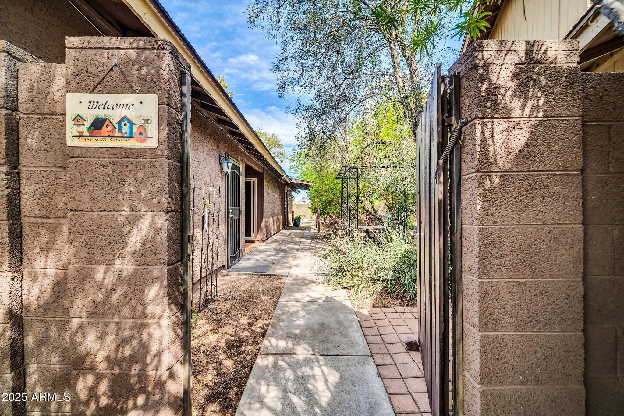 3736 West Wagoner Road Phoenix, AZ 85308 - Photo 22 of 39 3736 W Wagoner Rd-22