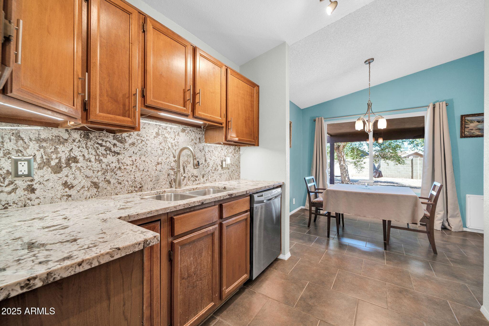 3736 West Wagoner Road Phoenix, AZ 85308 - Photo 9 of 39 3736 W Wagoner Rd-9