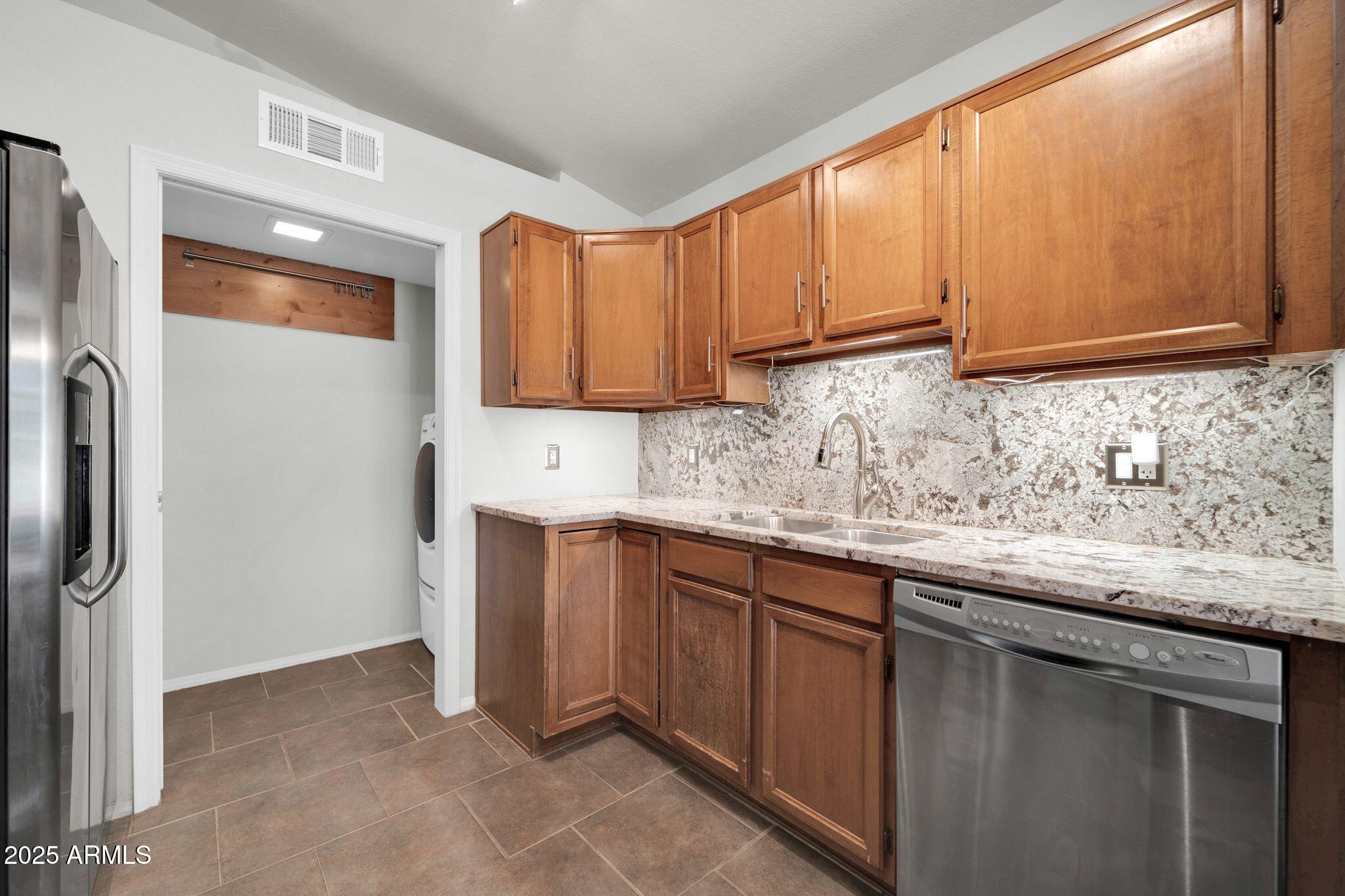 3736 West Wagoner Road Phoenix, AZ 85308 - Photo 10 of 39 3736 W Wagoner Rd-10