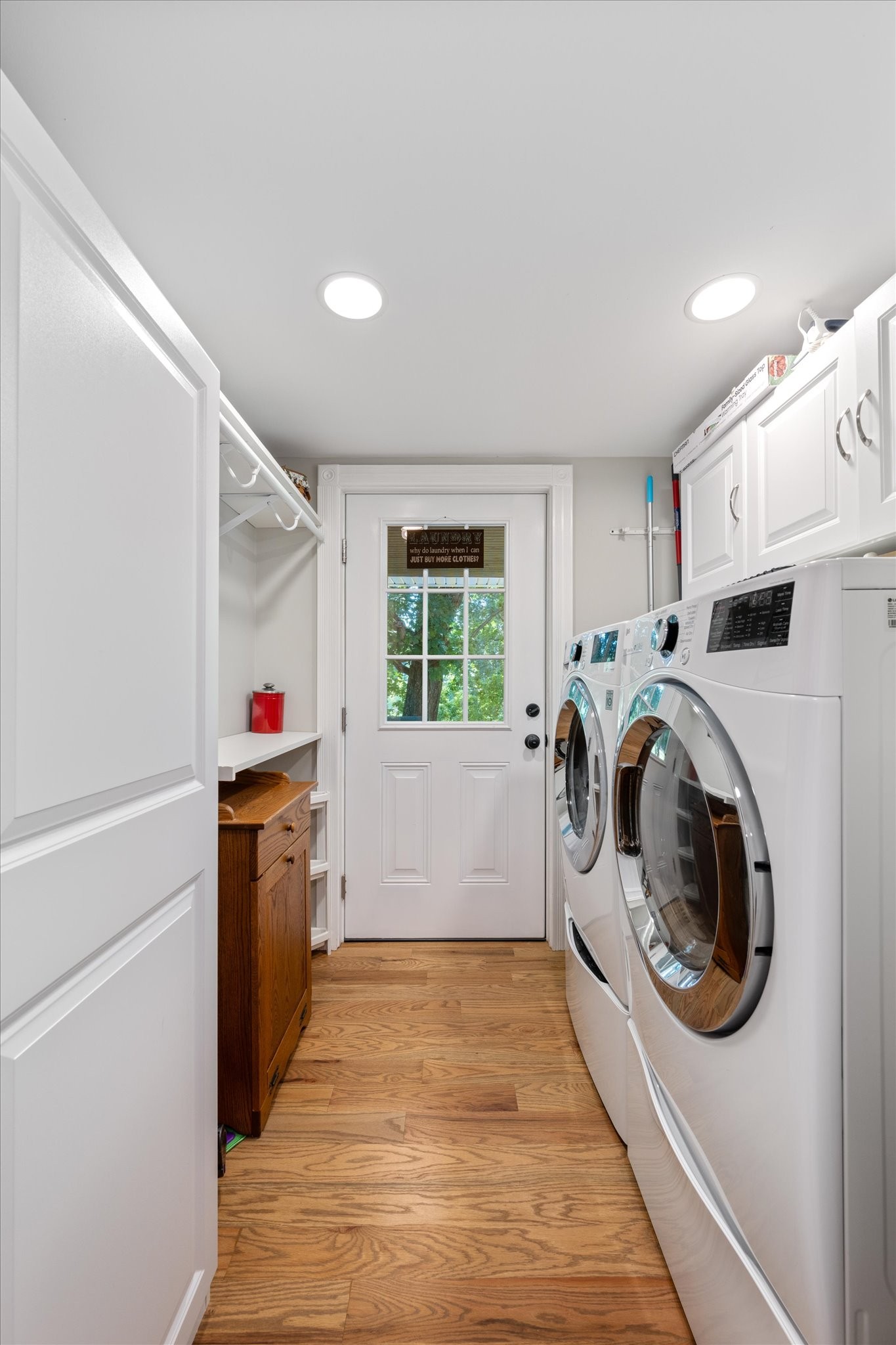 6395 Huffman Road Goodlettsville, TN 37072 - Photo 15 of 38 a view of a kitchen with washer and dryer