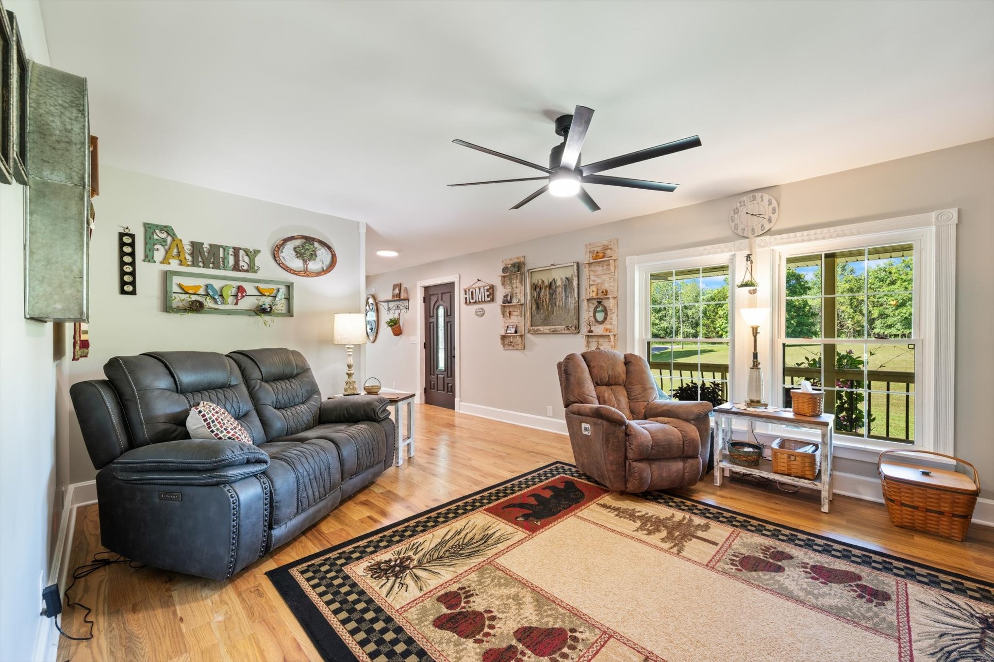 6395 Huffman Road Goodlettsville, TN 37072 - Photo 9 of 38 a living room with furniture and a large window
