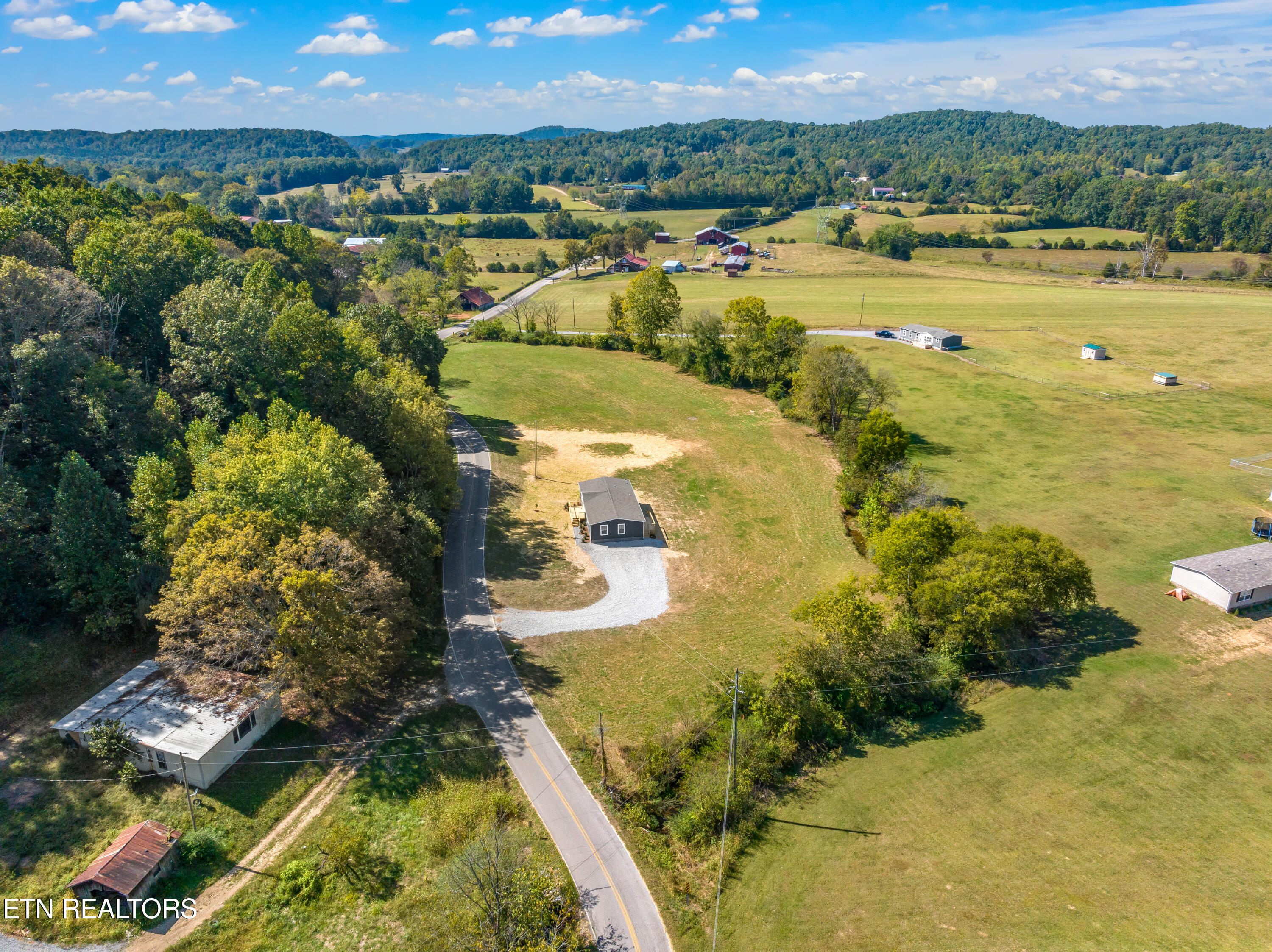 13550 Blue Springs Road Philadelphia, TN 37846 - Photo 47 of 58 13550 Blue Springs Road-48