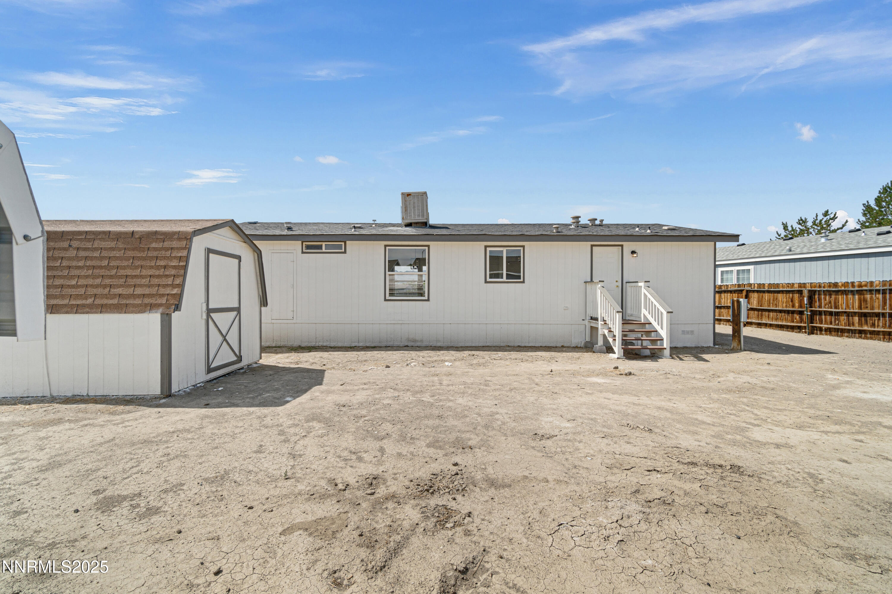 863 Jennys Lane Fernley, NV 89408 - Photo 20 of 24 a view of a house basement
