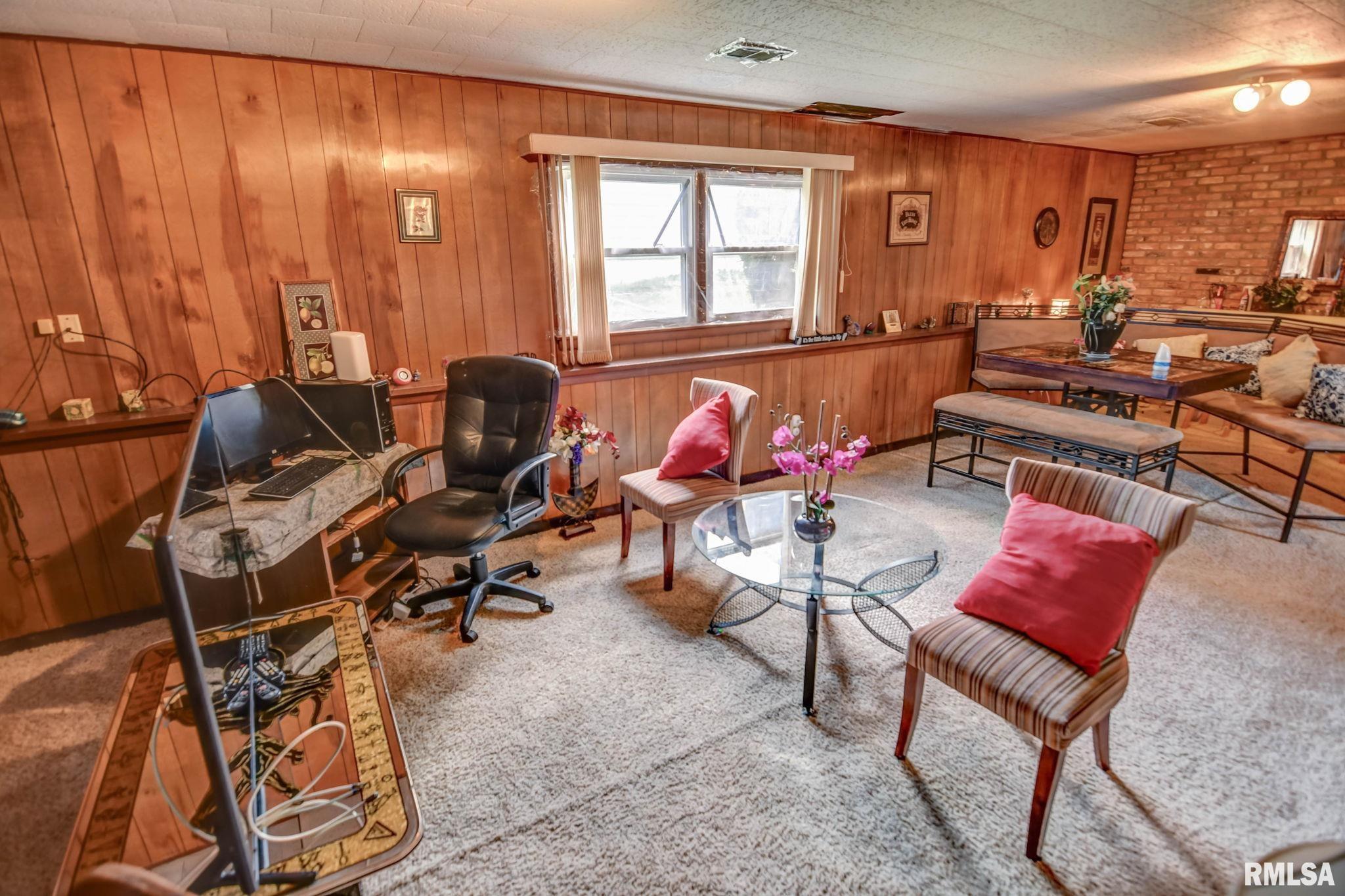 1929 West Ravina Park Road Decatur, IL 62526 - Photo 22 of 38